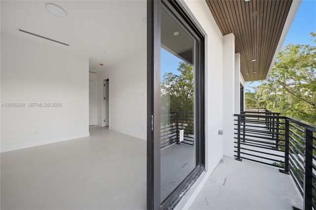 17 SE 12th Avenue, Fort Lauderdale, FL 33301