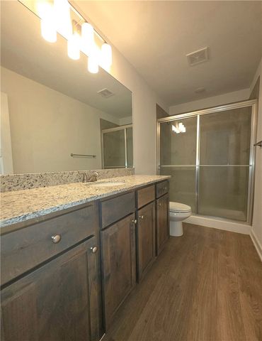 605 W Loren Drive A, Siloam Springs, AR 72761