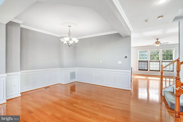 2463 SILK CT, Herndon, VA 20171