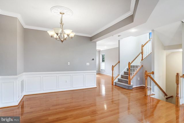 2463 SILK CT, Herndon, VA 20171