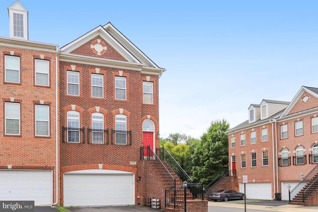2463 SILK CT, Herndon, VA 20171