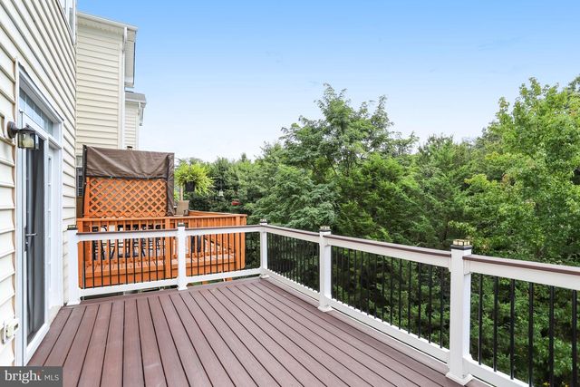 2463 SILK CT, Herndon, VA 20171