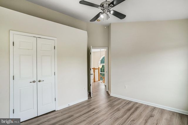 2463 SILK CT, Herndon, VA 20171