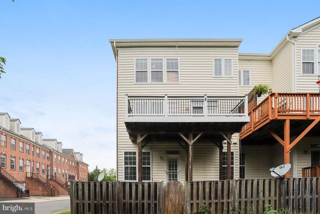 2463 SILK CT, Herndon, VA 20171