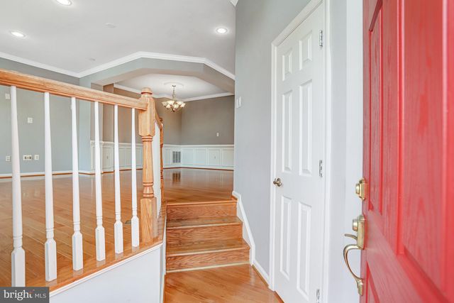 2463 SILK CT, Herndon, VA 20171