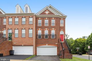 2463 SILK CT, Herndon, VA 20171