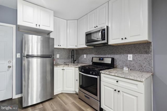 2444 N CLEVELAND ST, Philadelphia, PA 19132