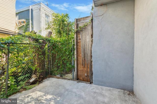 2444 N CLEVELAND ST, Philadelphia, PA 19132