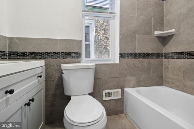 2444 N CLEVELAND ST, Philadelphia, PA 19132