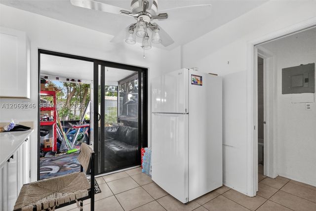 5816 Cleveland St 2, Hollywood, FL 33021