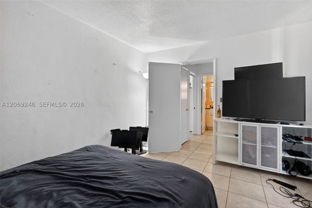 5816 Cleveland St 2, Hollywood, FL 33021