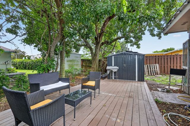5816 Cleveland St 2, Hollywood, FL 33021