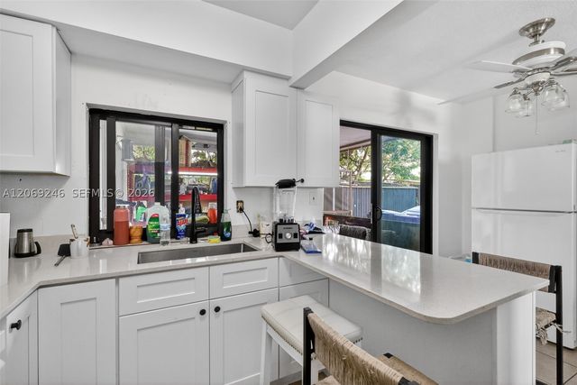 5816 Cleveland St 2, Hollywood, FL 33021