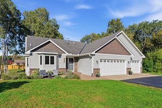 857 Oday Street S, Maplewood, MN 55119