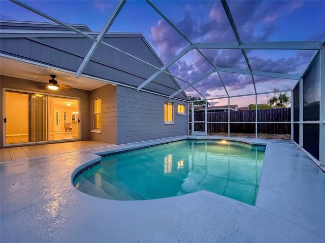 11027 STREAMSIDE DRIVE, Tampa, FL 33624