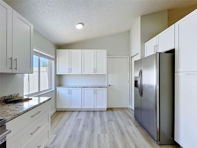 11027 STREAMSIDE DRIVE, Tampa, FL 33624