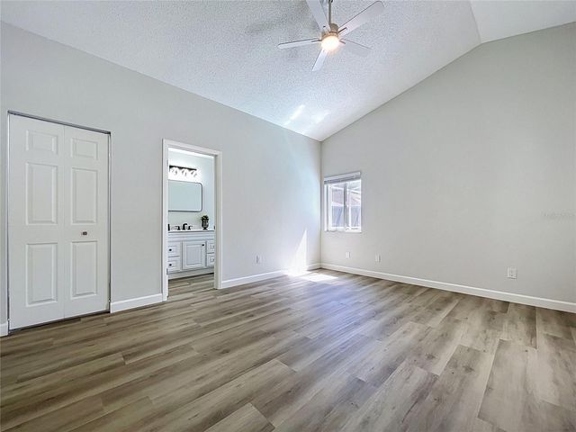 11027 STREAMSIDE DRIVE, Tampa, FL 33624
