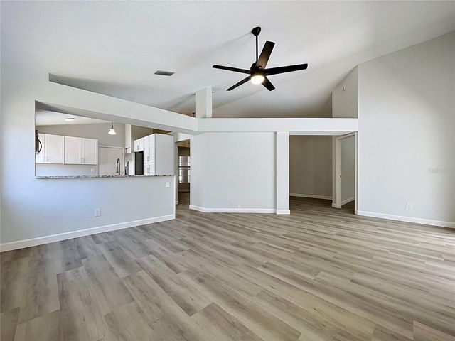 11027 STREAMSIDE DRIVE, Tampa, FL 33624