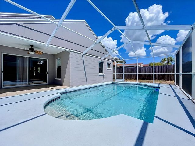 11027 STREAMSIDE DRIVE, Tampa, FL 33624
