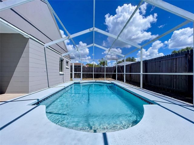 11027 STREAMSIDE DRIVE, Tampa, FL 33624
