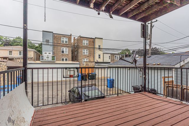 6442 N Mozart Street 1, Chicago, IL 60645