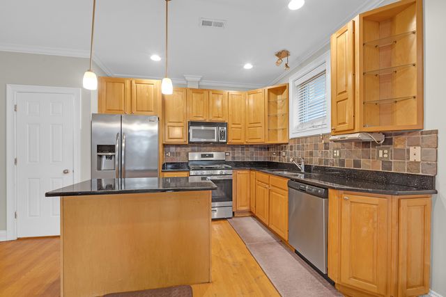 6442 N Mozart Street 1, Chicago, IL 60645