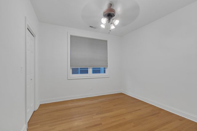 6442 N Mozart Street 1, Chicago, IL 60645