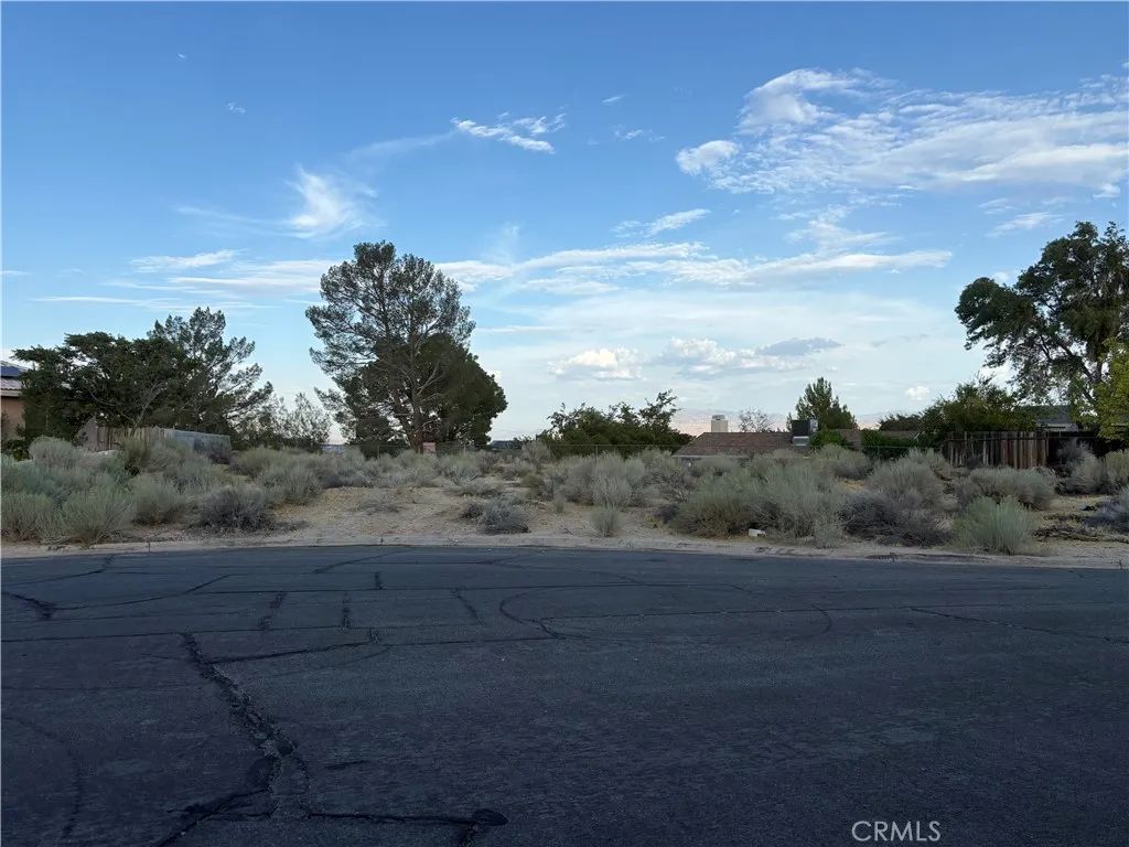 0 Crest, Victorville, CA 92395
