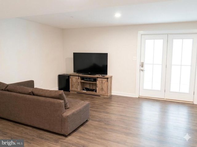 711 CANAL TOWN ST, Brunswick, MD 21716