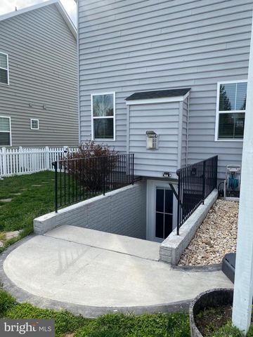 711 CANAL TOWN ST, Brunswick, MD 21716
