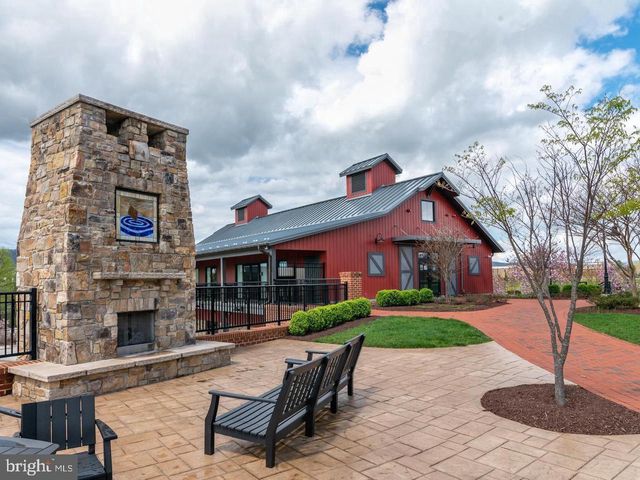 711 CANAL TOWN ST, Brunswick, MD 21716