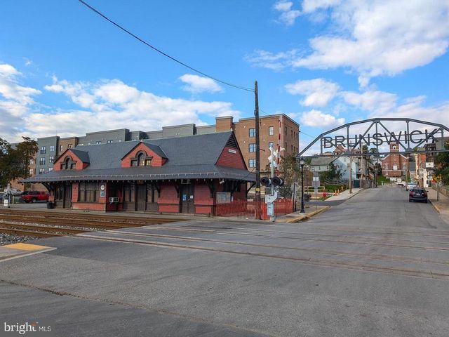 711 CANAL TOWN ST, Brunswick, MD 21716