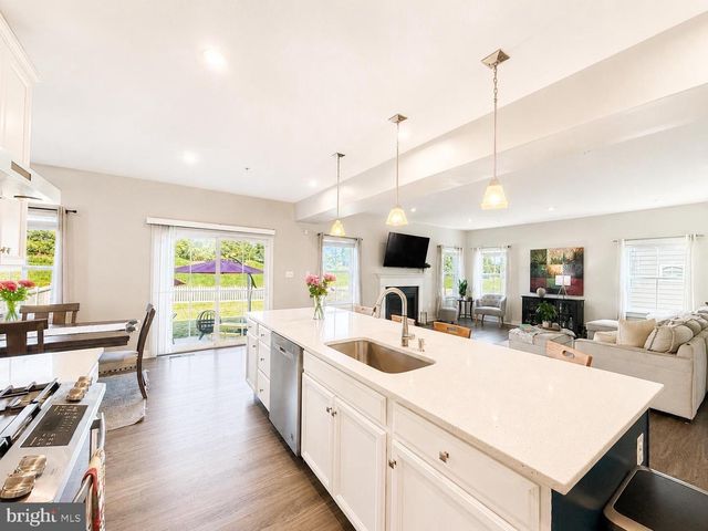711 CANAL TOWN ST, Brunswick, MD 21716