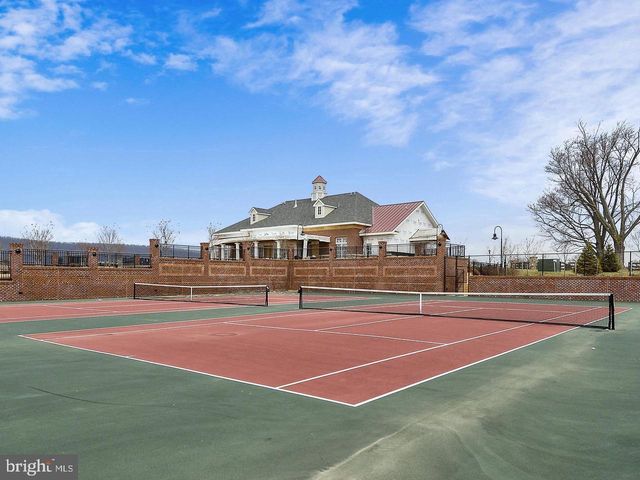 711 CANAL TOWN ST, Brunswick, MD 21716
