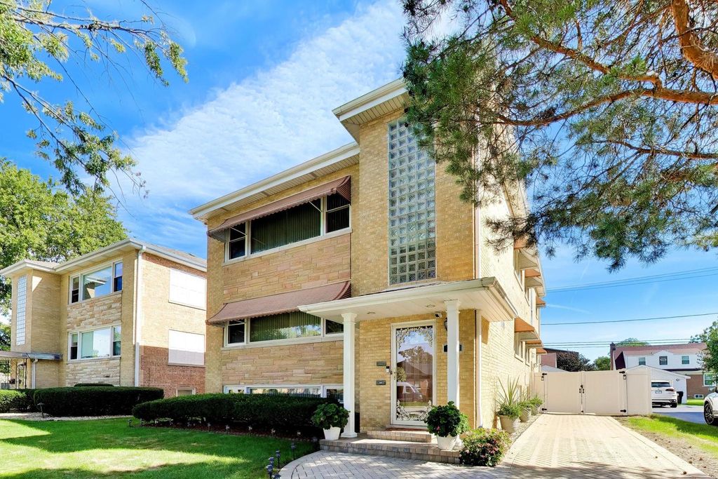 1605 Westchester Boulevard, Westchester, IL 60154 — photo 2