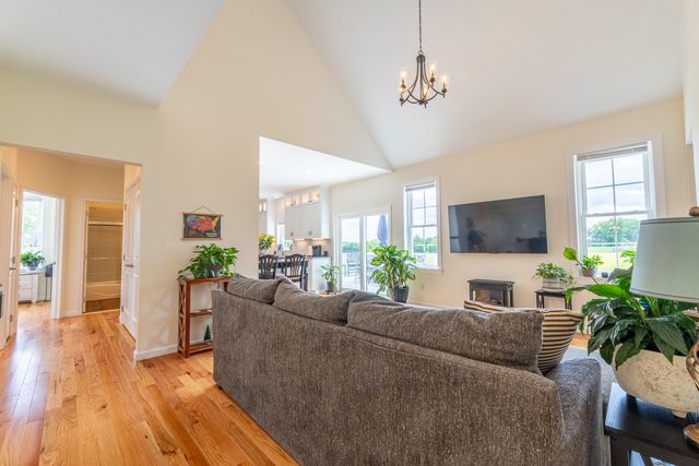 1553 Clifty Hill Road, Science Hill, KY 42553