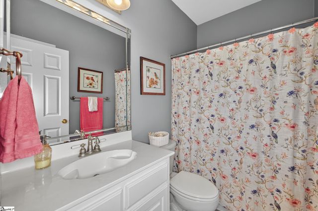 100 Crossington Way, Fountain Inn, SC 29644