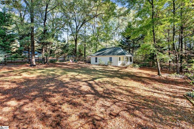 100 Crossington Way, Fountain Inn, SC 29644