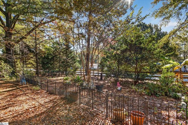 100 Crossington Way, Fountain Inn, SC 29644