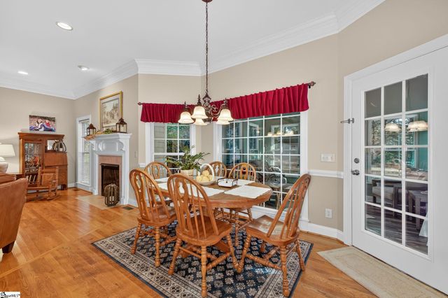 100 Crossington Way, Fountain Inn, SC 29644