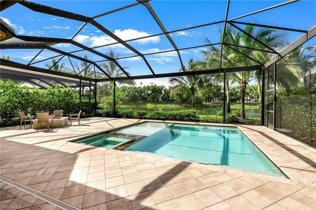 11821 Via Cassina CT, Miromar Lakes, FL 33913
