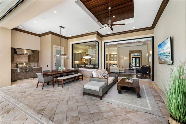 11821 Via Cassina CT, Miromar Lakes, FL 33913