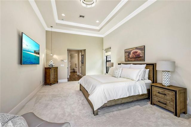 11821 Via Cassina CT, Miromar Lakes, FL 33913