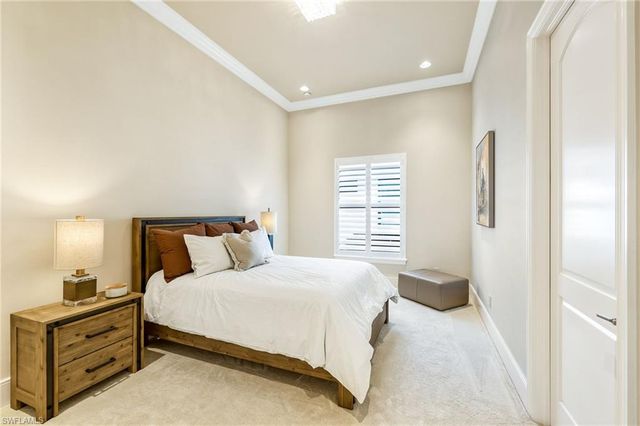 11821 Via Cassina CT, Miromar Lakes, FL 33913