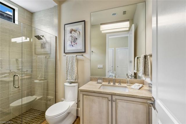 11821 Via Cassina CT, Miromar Lakes, FL 33913