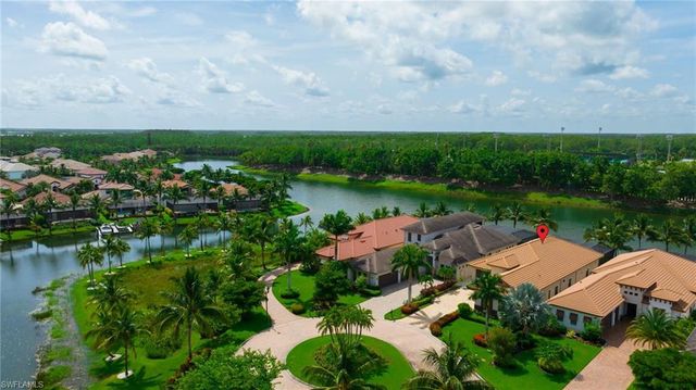 11821 Via Cassina CT, Miromar Lakes, FL 33913