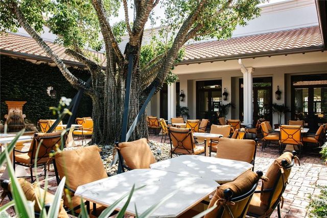 11821 Via Cassina CT, Miromar Lakes, FL 33913