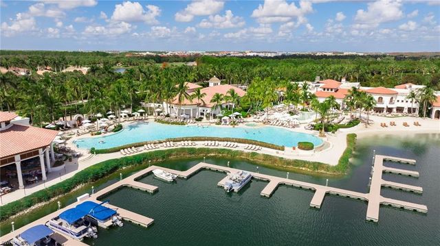 11821 Via Cassina CT, Miromar Lakes, FL 33913