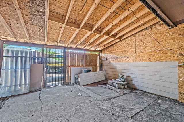 12054 Beechnut Street, Houston, TX 77072