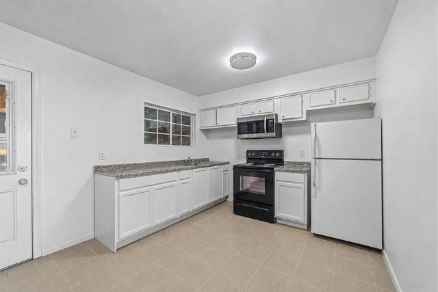 12054 Beechnut Street, Houston, TX 77072
